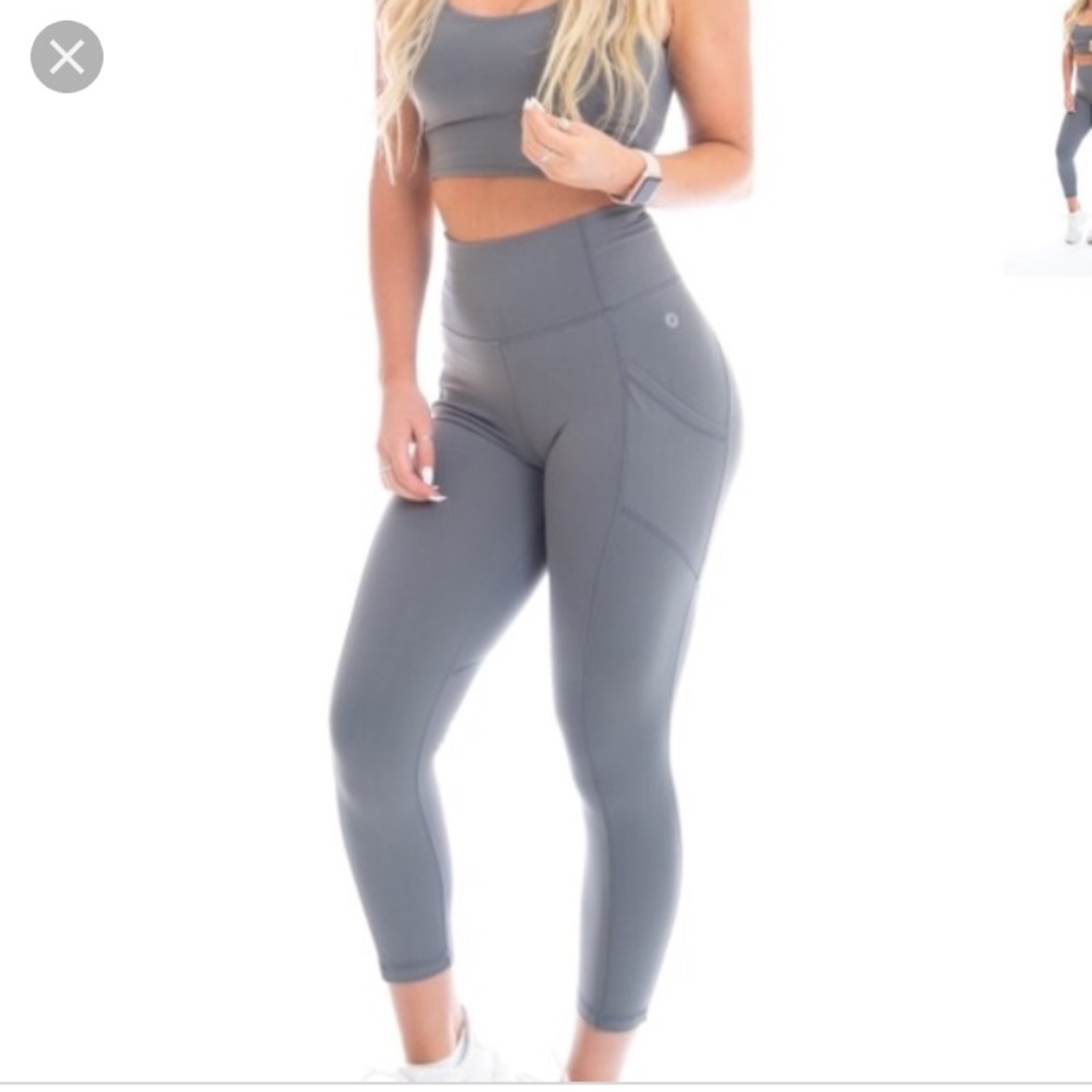Cristina Capron x Paragon Fitwear Allure Legging